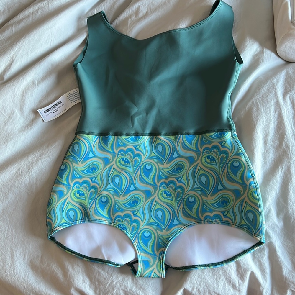 XL Seea one piece swimsuit NWT